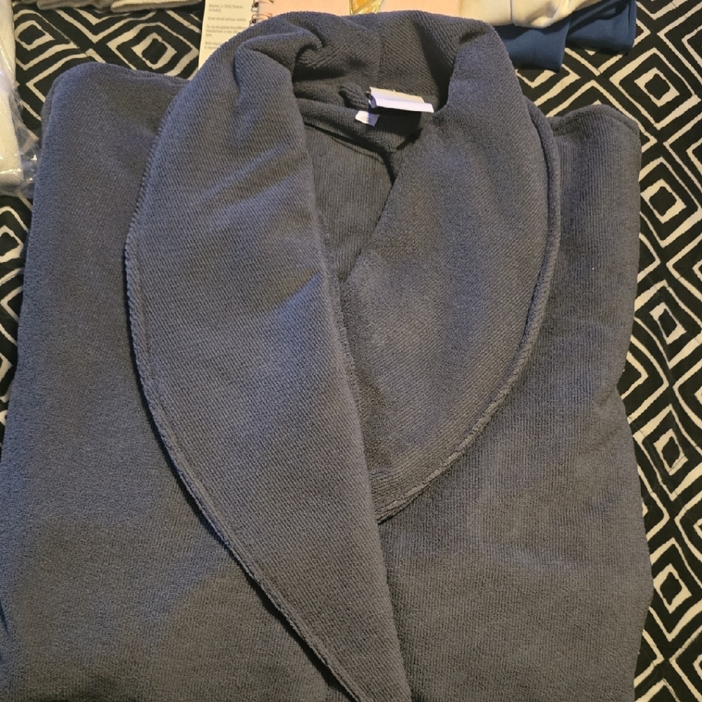 Auden Cozy Gray Textured Robe